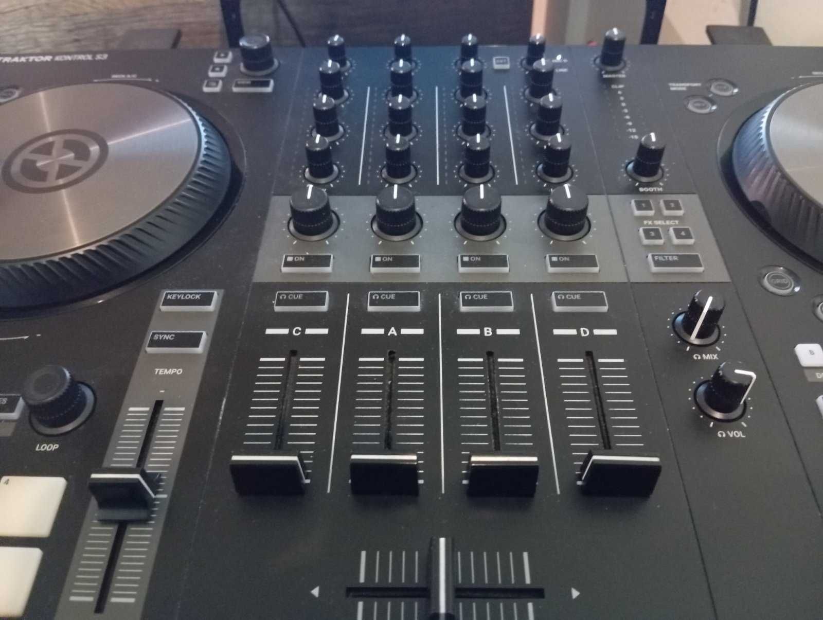 Traktor Kontrol S3