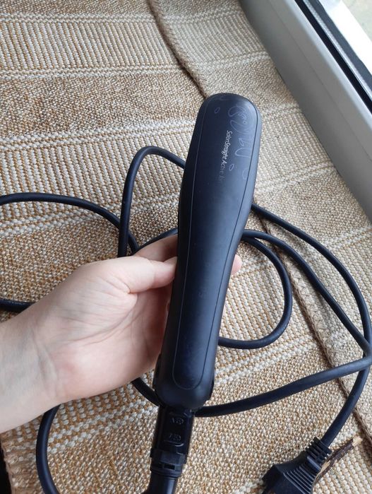 продам выпрямитель/утюжок Philips 
в хорошем сос
