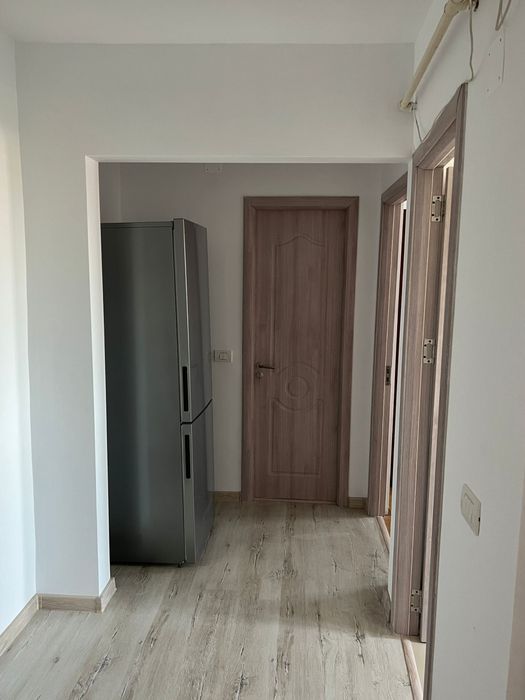 Vand apartament cu doua camere ,decomandat,54mp,izolat