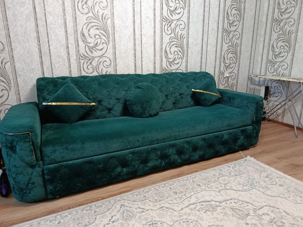 Диван на продажу