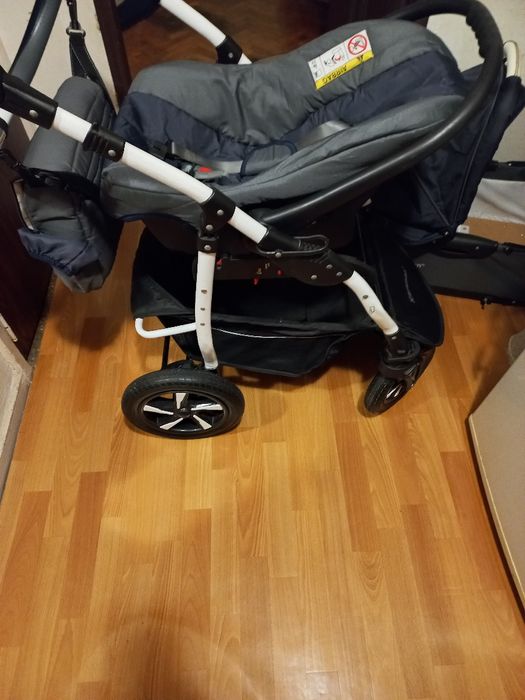 Carut Krausman din 3 piese+plasa de tantari si husa de ploaie