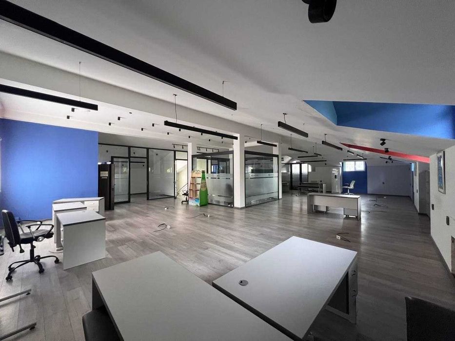 Аренда здания офис 1500 м²