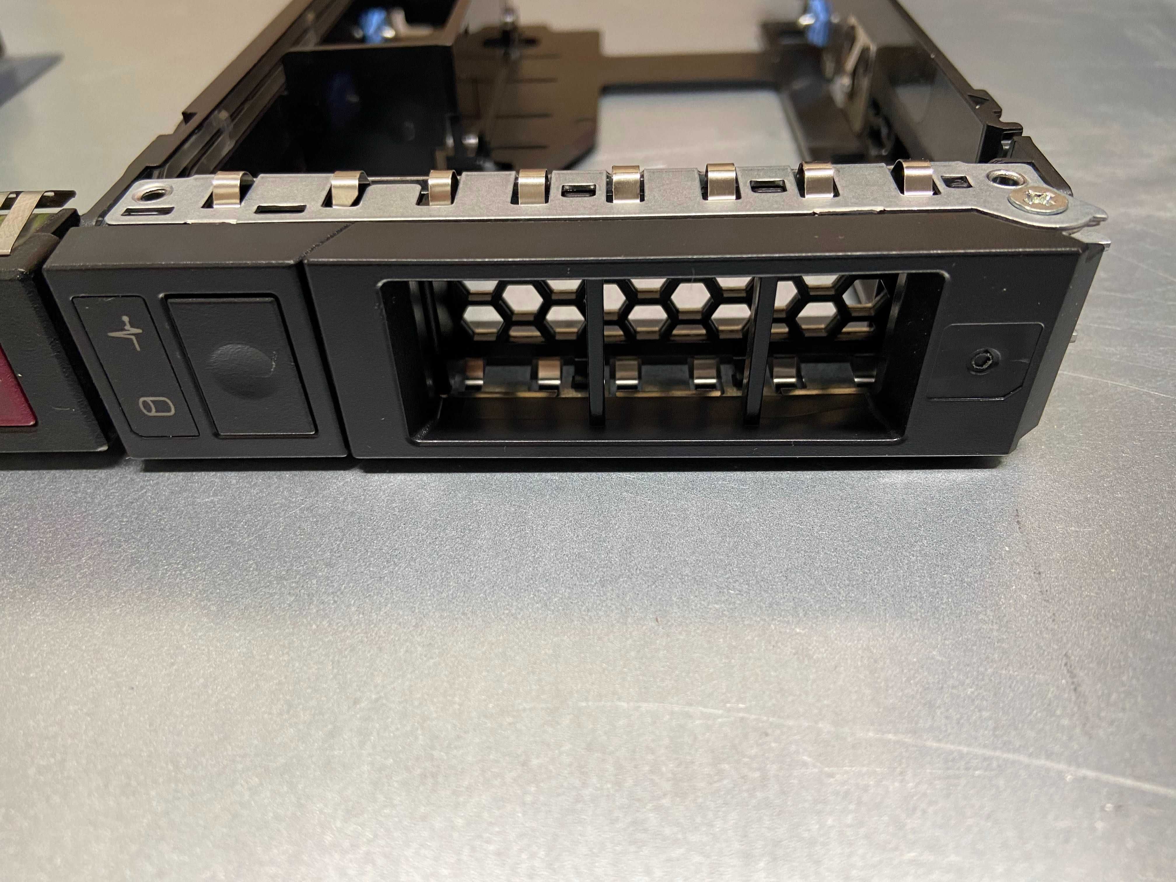 LFF HDD Caddy DELL HP LENOVO диск държач 5820 7820 G9 P700 P500