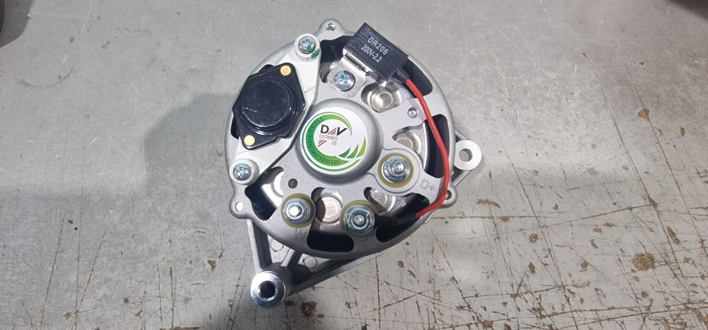 Alternator pentru Fiat, Massey Ferguson, Landini 12 v cu releu incorpo