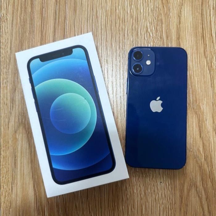 Продавам Iphone 12 Mini