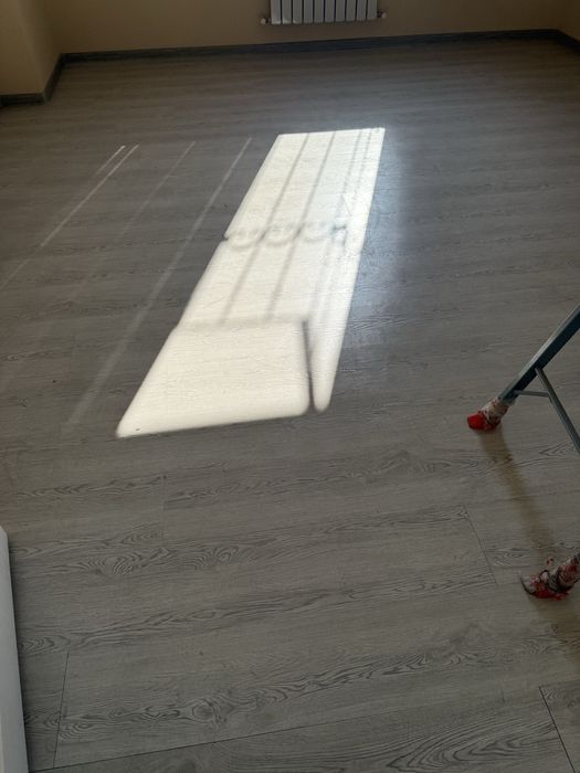 Ламинат напольный