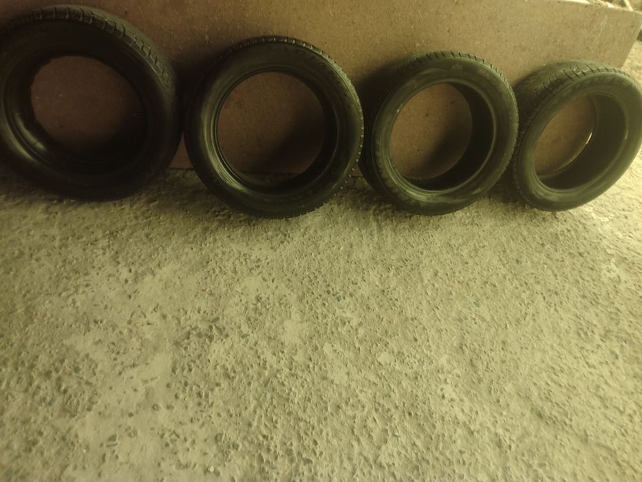 Продам шины зимние Тriangle размер