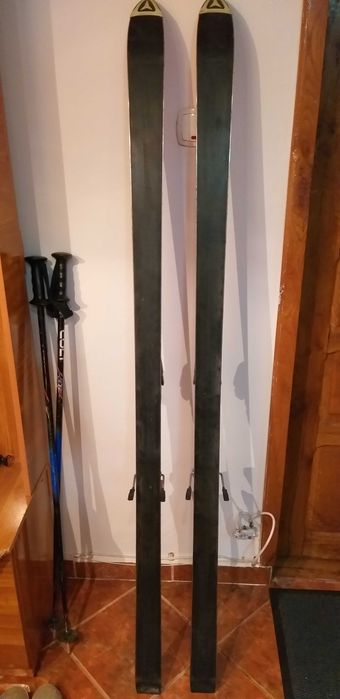 Skiuri Atomic si Blizzard, complete, marime 1,77 m si 1,60 m