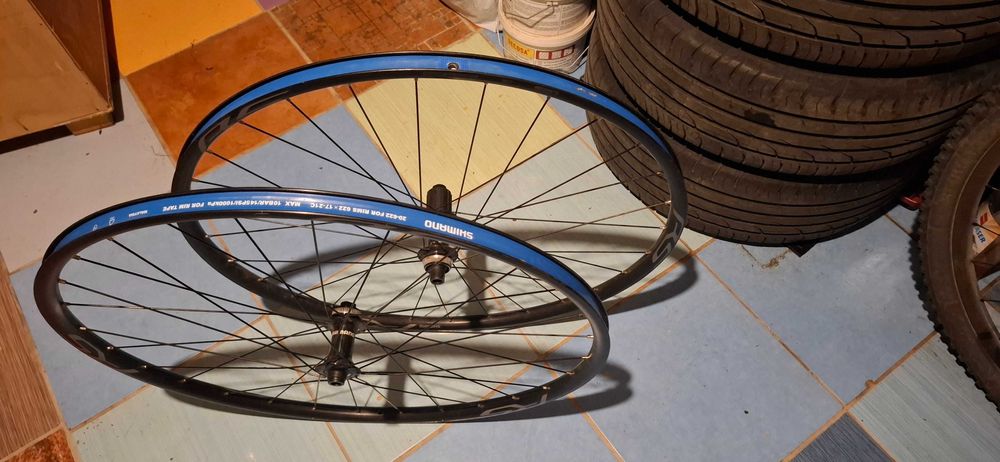 Roti sosea/gravel 28 Shimano RS171, thrue-axle 12x100/12x142, HG 11s