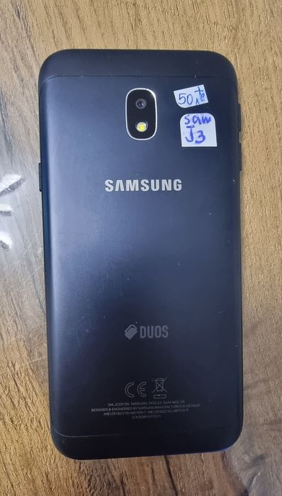 Телефон Samsung Duos J3