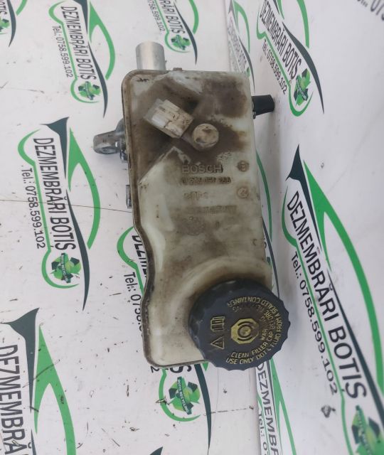 Buson vas lichid frana Renault Megane a 2-a generatie