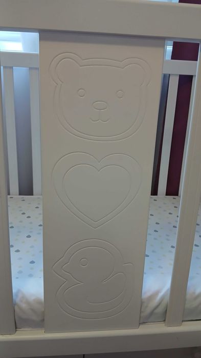 Бебешко легло /кошара/ с люлеещ механизъм и чекмеджета Арбор + матрак