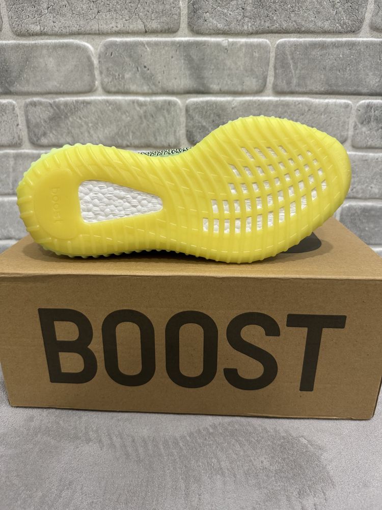 36-45 Yeezy 350 v2 Yeezreel Reflective