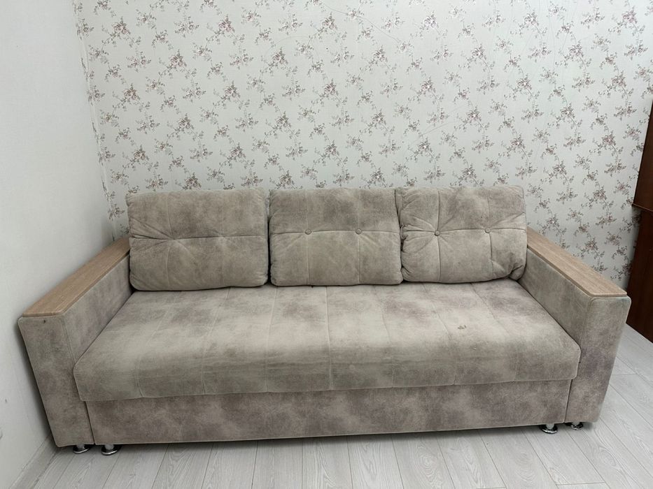 Продам диван 240*105