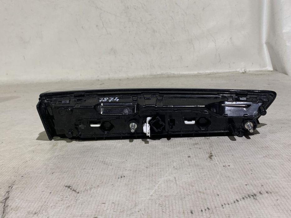 Stop dreapta pe hayon, Opel Mokka, 2020, 2021, 2022, 2023, cod origine OE 9833944580.