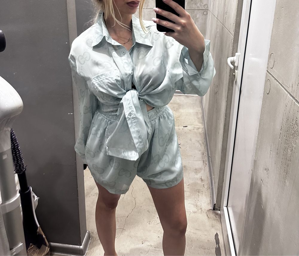 Екип Gucci / Dior