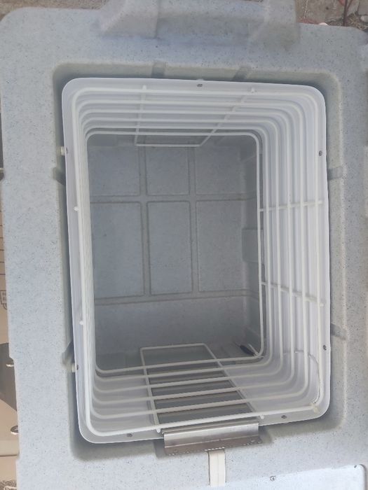 Vand frigider/congelator auto 12v