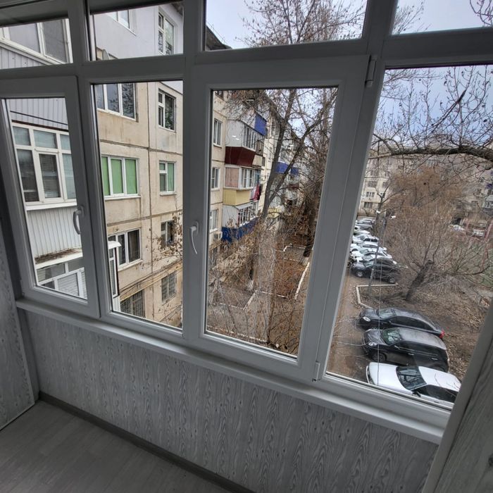 Продам трехкомнатную квартиру в районе Зиг-заг