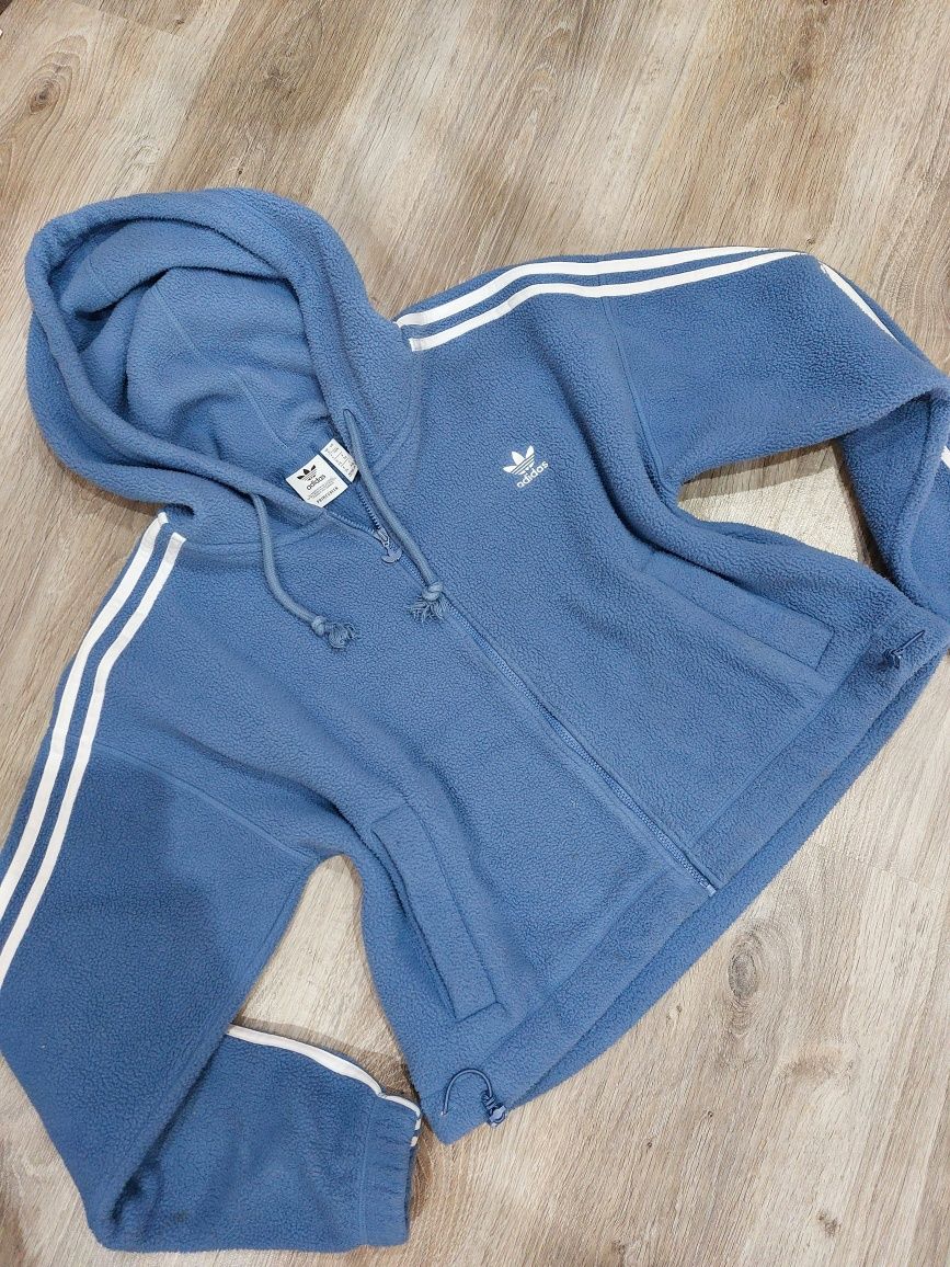 Adidas поларен суитшърт,къс модел