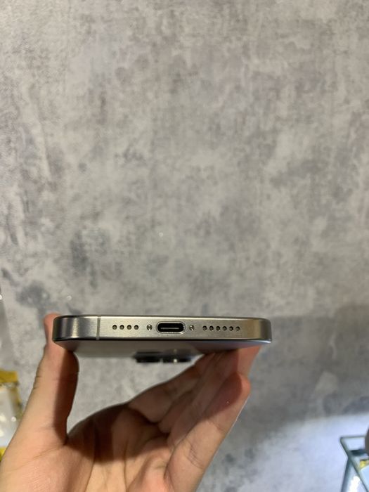 Iphone 15 pro max natural 256 gb 87%