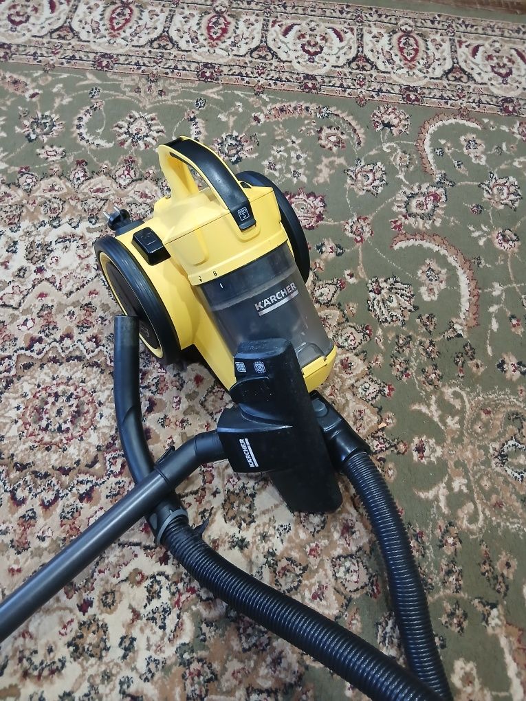Продам пылесос кёрхер