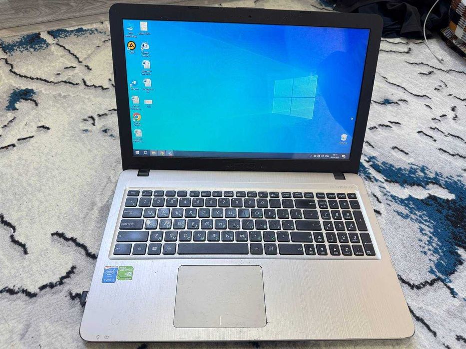 Asus noutbuki srochna sotiladi