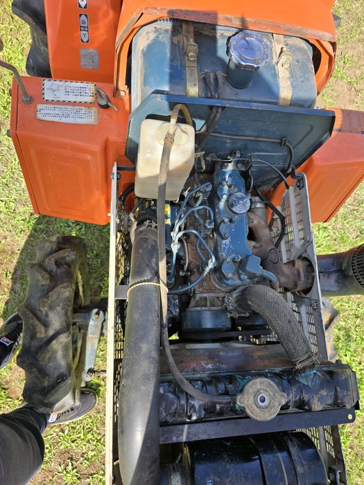 Tractoras Kubota B1500