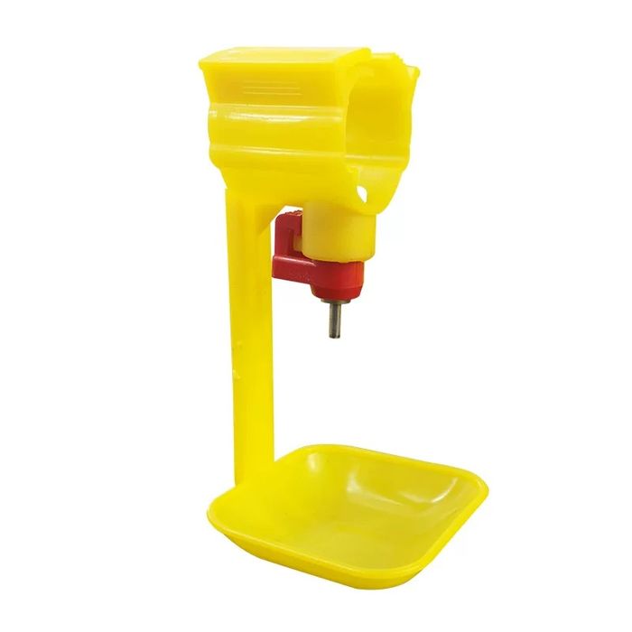 Нипельные поилки для кур