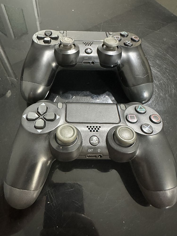 Joystick ps 4 folosite