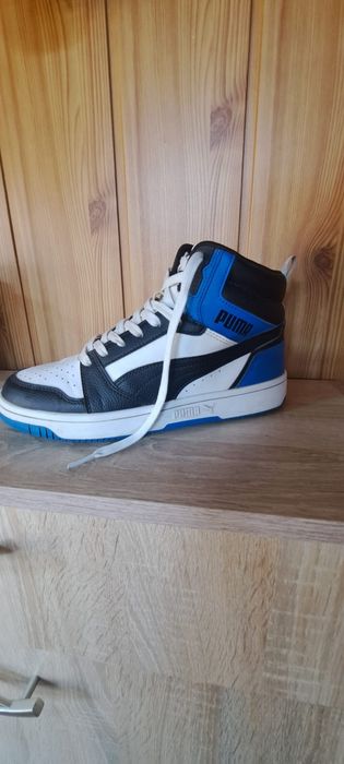 Vând ghete Puma, noi