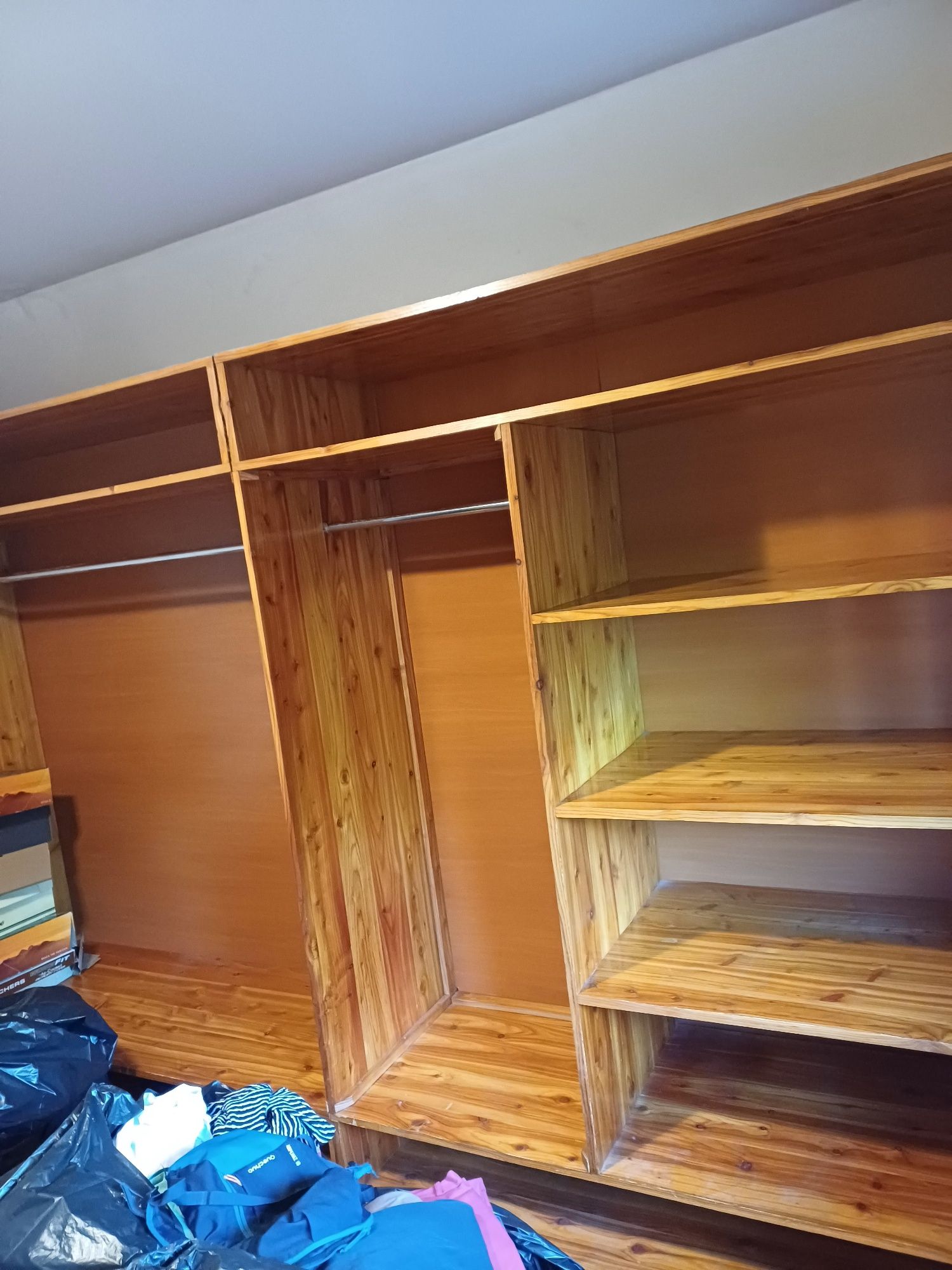 Dressing lemn masiv doua corpuri de L 300X H 200X l50 cm
