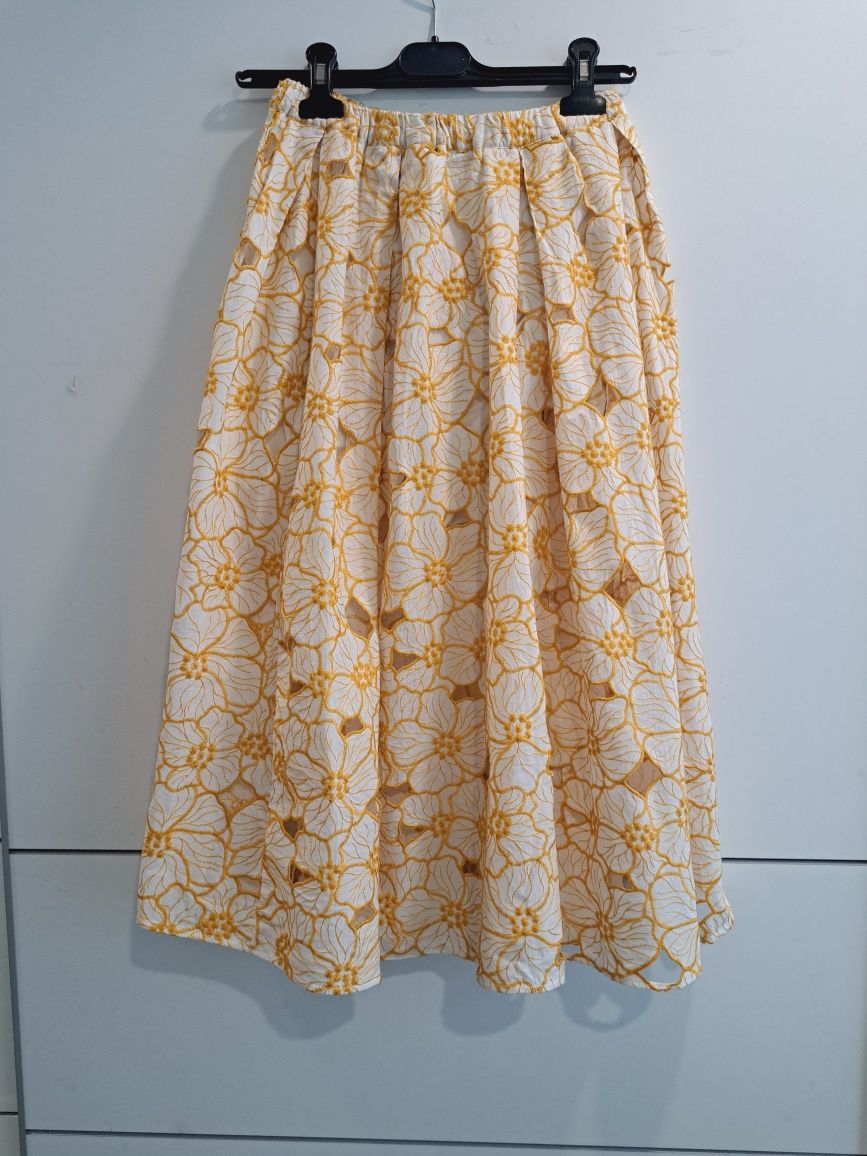 H&M пола с бродерия р-р ХС