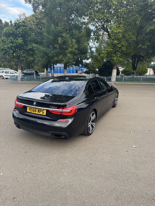 Vand schimb Bmw 730d G11 m paket carbon core volan dreapta