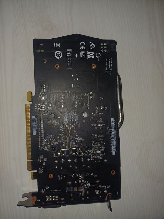 Placa video nvidia MSI gtx1050 ti de 4 gb vram