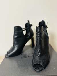 Полуотворени обувки Massimo Zardi
