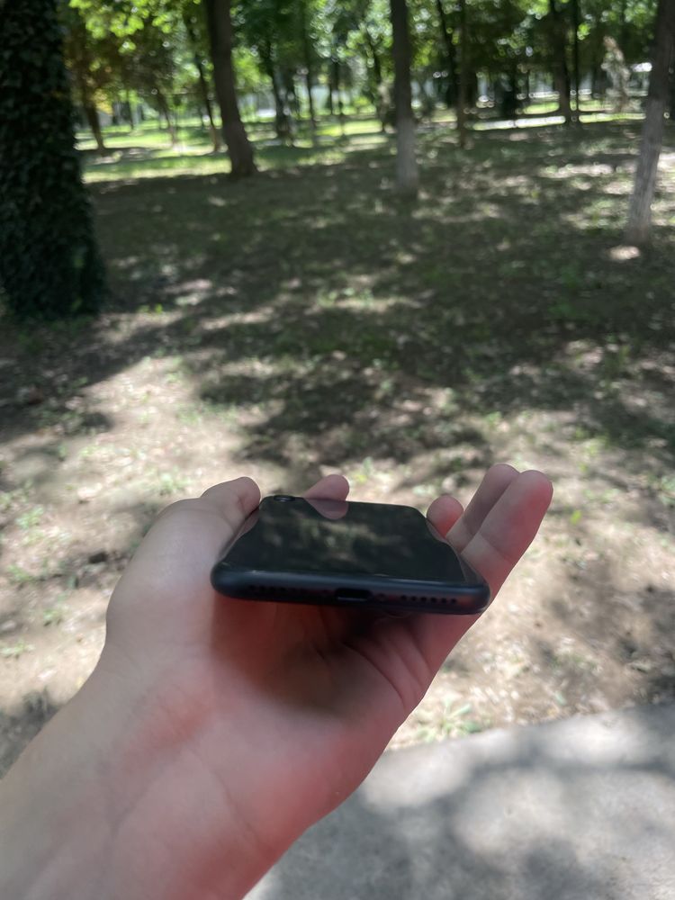 Iphone 8 64 gb xolati yaxshi