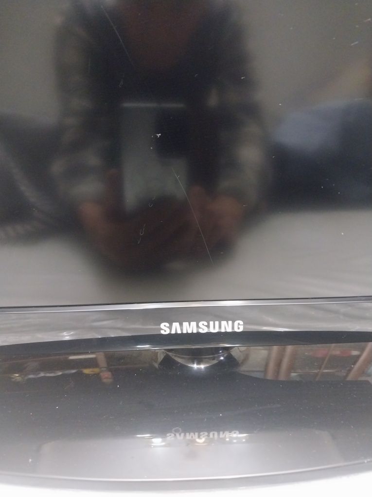 Телевизор Samsung.