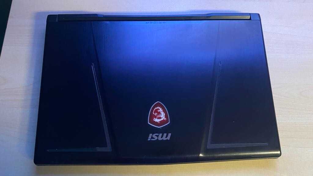 Laptop MSI GE63 Raider RGB 8RE