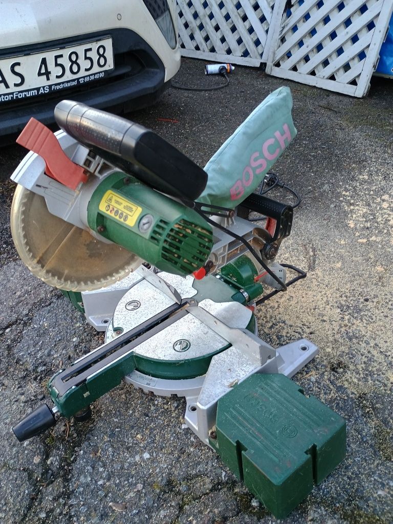 Продавам Bosch PCM 800s