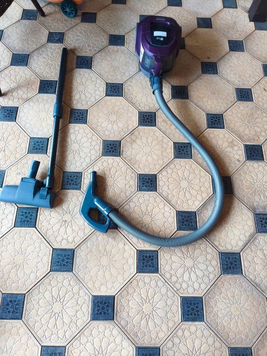 2 пылесоса оба LG