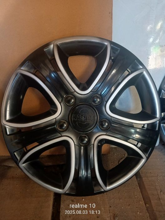 Продам колпаки на 13