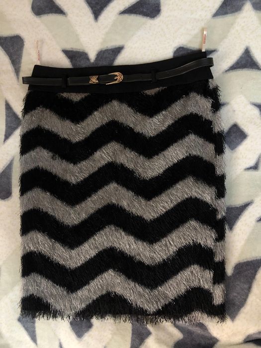 Fusta dama tip creion