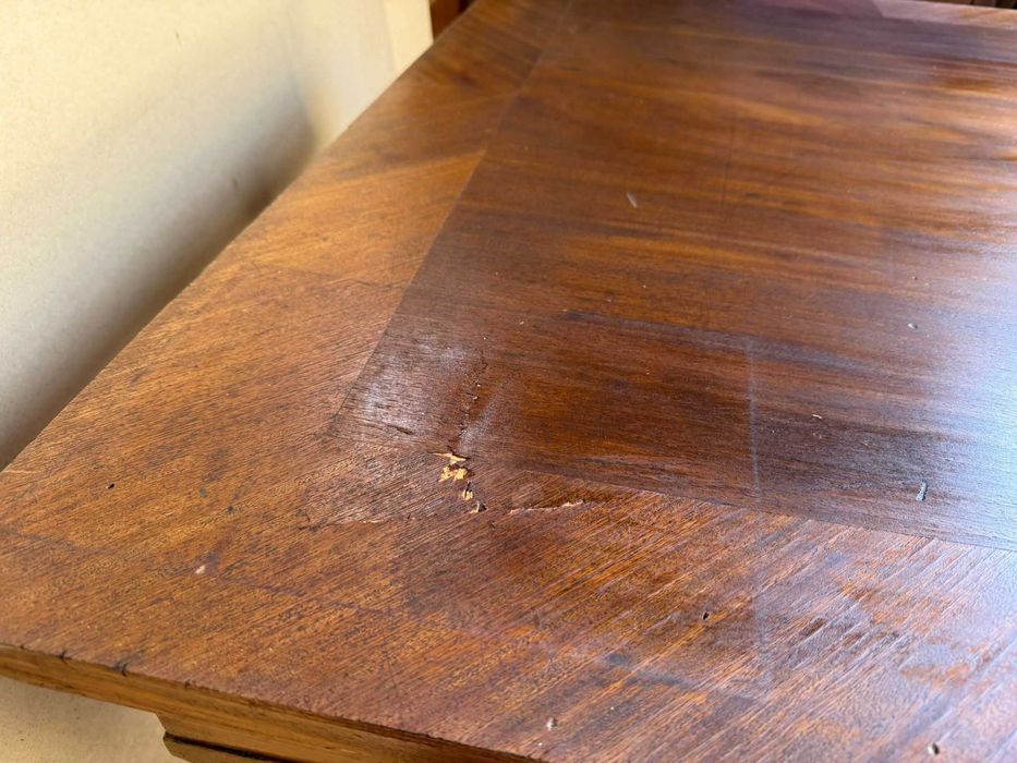 Masa Vintage din Lemn Masiv cu influente ArtDeco; Masa Extensibila