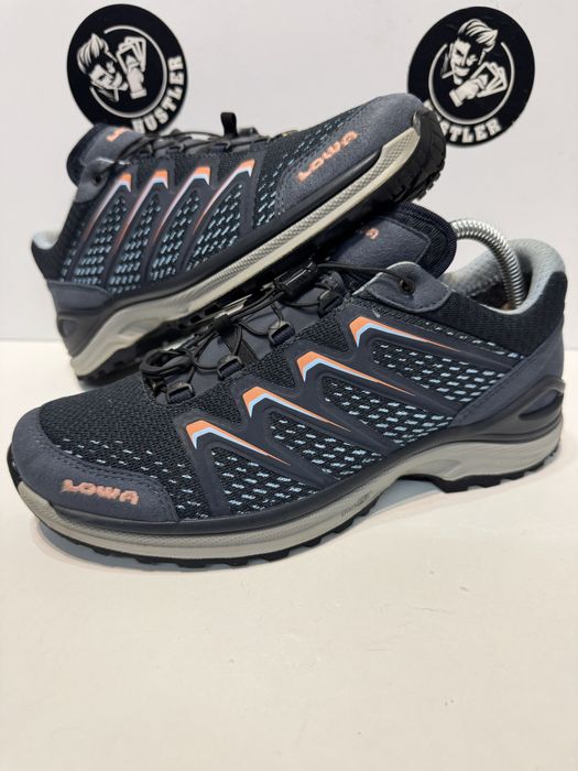 Туристически обувки LOWA MADDOX GORE-TEX .Номер 39.5