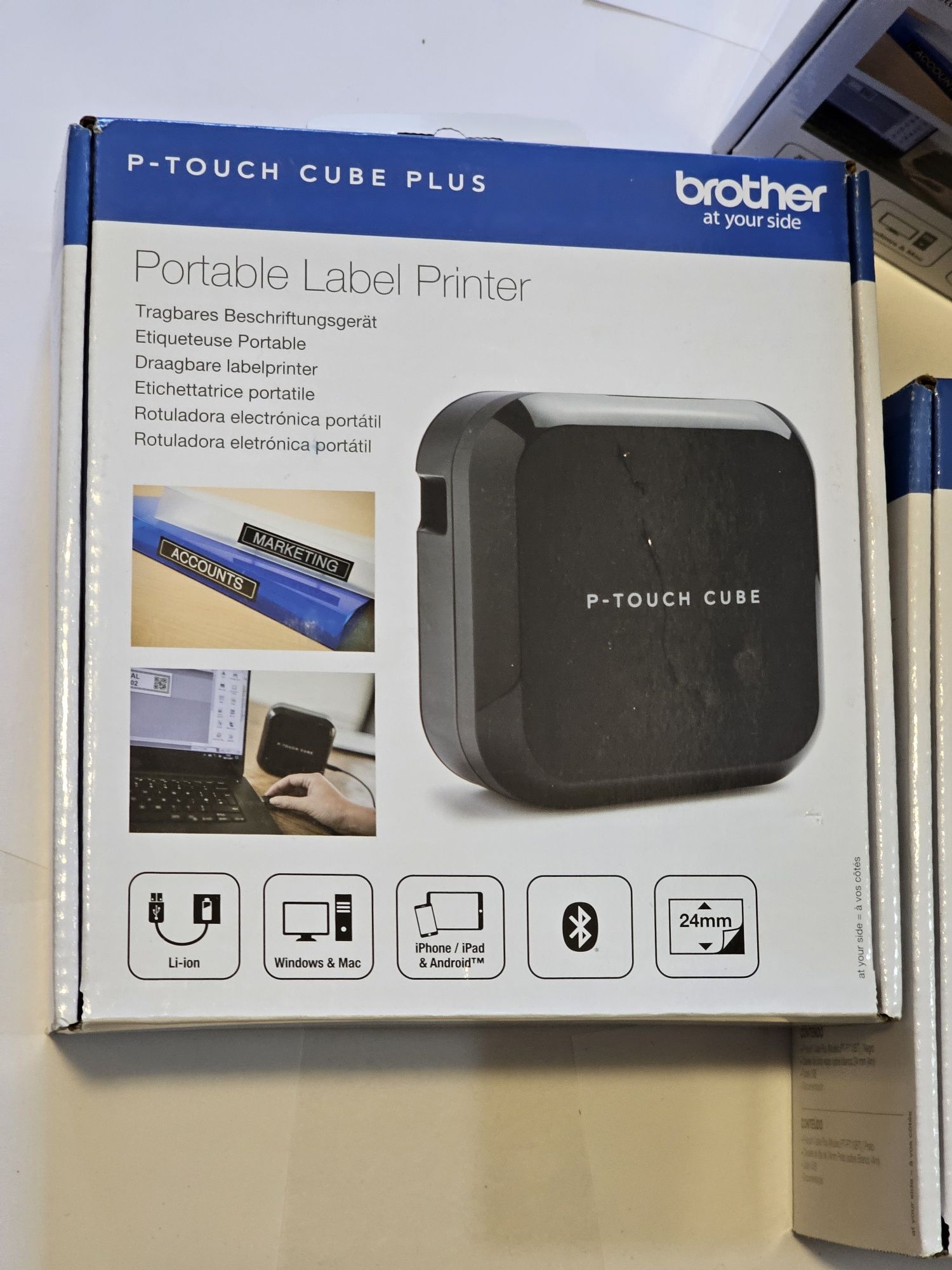 Imprimanta pentru etichete Brother P-touch PTP710BTXG1