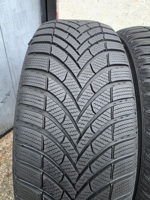 Vând patru anvelope de iarna semperit 225 55 17  dot 2523