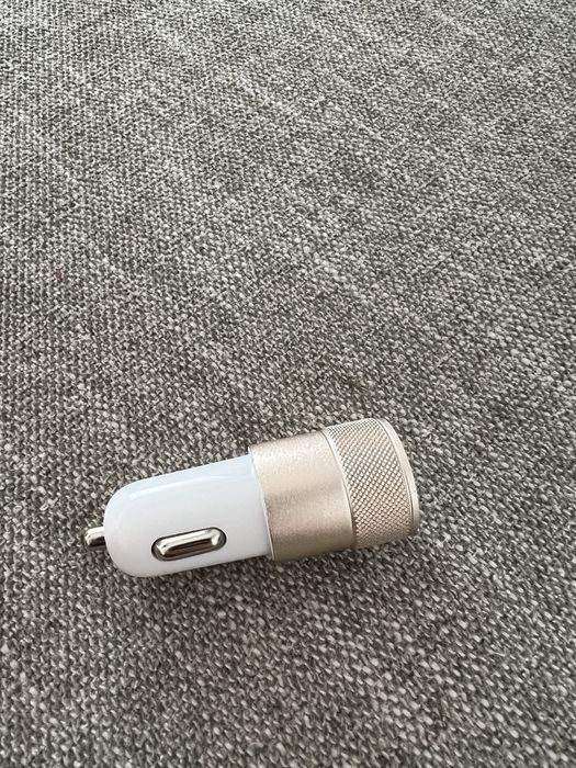 Incarcator auto universal