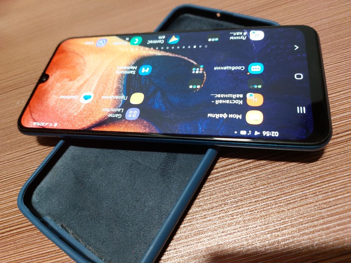 Продам Sumsung  Galaxy A50 6/128  (6GbОЗУ/128Gb hdd)