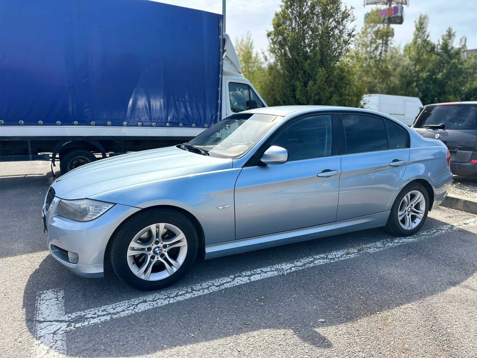 BMW Seria 3 320D E90 LCI