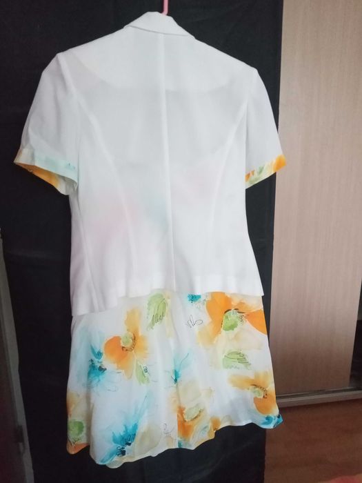 Costum deux pieces (fusta și sacou)